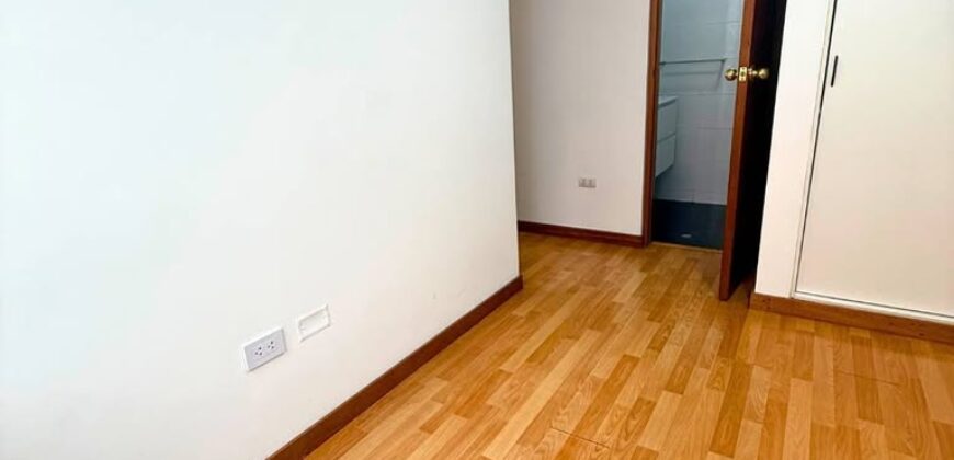SE REMATA DEPA EN BARRANCO (YA INCLUYE COCHERA EL PRECIO)