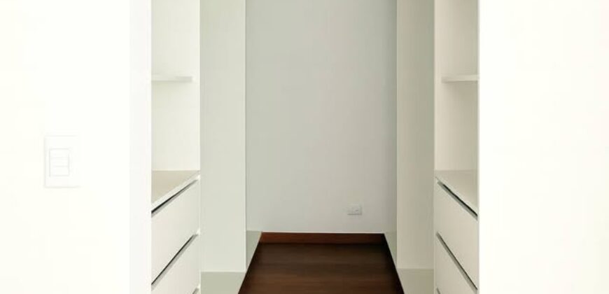 SE VENDE DEPA DE ESTRENO 175M2 4 DORMITORIOS 310,000 DÓLARES SAN BORJA NO PAGA ALCABALA
